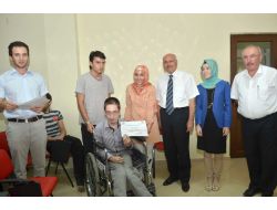 Beş Ülkeden Gelen Stajyer Öğrenciler 70 Kişiye İngilizce Öğretti