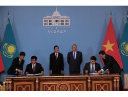 Vietnam Devlet Başkanı Astana’da