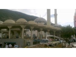 Kemaliye Camii'nin Yıkılan Revakları Yargıya Taşındı