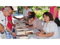 Alanya Hem Ücretsiz Kitap Dağıttı
