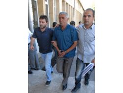 Kadın Kılığına Girerek Eşini Öldüren Koca Adliyeye Götürüldü