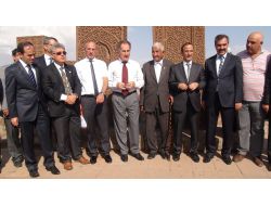 Bakan Günay: Tatvan Ve Ahlat Denizi'nin Daha Da Gelişmesi İçin Çalışacağız