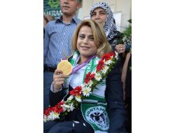 Nazmiye Muslu: Hala Elimde Madalyamla Uyuyorum