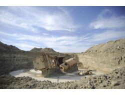 Çanakkale'de Gömülü Tarihî Toplar Günyüzüne Çıkarıldı