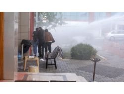 Canlı Bomba Lehine Slogan Atan Gruba Polis Müdahale Etti