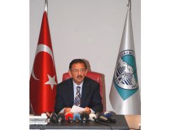 Başkan Özhaseki, Kılıçdaroğlu’ndan Kazandığı Tazminatla Sucuk Partisi Verecek