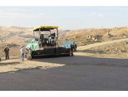 Mamak'ta Asfalt Ve Kaldırım Çalışmaları Devam Ediyor