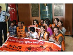 Halkevleri Üyelerinden İzinsiz 4+4+4 Eylemi