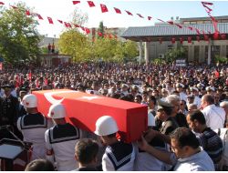 Mersin Şehidini Uğurladı