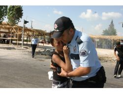 Adana'da Zabıta Biberci Esnafına 'Biber Gazı' Sıktı, Onlarda Sopayla Püskürttü!