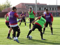 Fuat Çapa: Hedefimiz Futbol Ve Puan Olarak Geçen Sezonun Üzerine Çıkmak