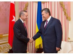 Başbakan Erdoğan, Ukrayna'da Remsi Törenle Karşılandı!