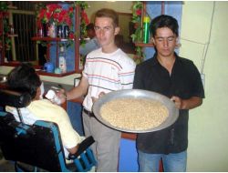 Lidyalılar Parayı Buldu Ama Bu Köy Takasla Alışverişten Vazgeçmiyor