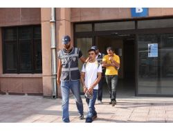 Zuladaki Eroine Karabiberli Kamuflaj