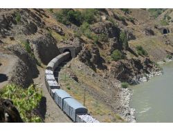 Terör Örgütündan Tren Yoluna Bomba, 4 Vagon Raydan Çıktı