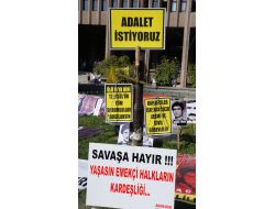 12 Eylül Darbesini 'Falakalı' Protesto