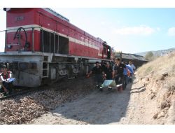 Çankırı'da Tren Kazası: 2 Ölü, 9 Yaralı