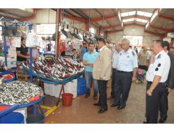 Zabıta Balık Tezgahlarını Denetledi