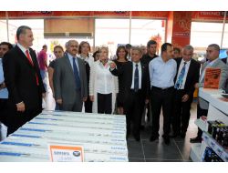 Salihli'de Açılan Festiva Outlet, 450 Kişiye İstihdam Sağladı