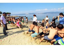 Altınkemer Sahilinde Engelli Öğrenciler Yarıştı