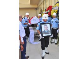 Şehit Polis Toprağa Verildi
