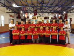 Vetranlar Grekoromen Güreş Takımı Macaristan’a Gitti