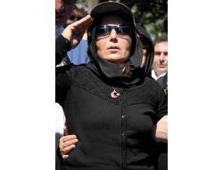 Samsunlu Şehit Astsubay Bedri Nayim'i Eşi Asker Selamıyla Uğurladı