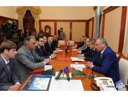 Dağıstan Lideri Atlasjet'i Kabul Etti, Türk İşadamlarını Yatırıma Davet Etti