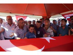 Şehit Emrah Kartal, Gözyaşlarıyla Toprağa Verildi