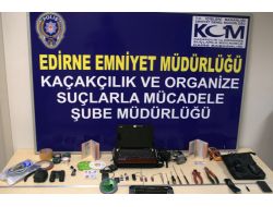 İthal Banka Dolandırıcıları Suçüstü Yakalandı