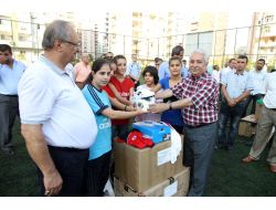 Çukurova Belediyesi'nden 250 Amatör Sporcuya Malzeme