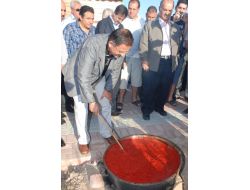 Başkan Özhaseki, Hobi Bahçesinde Salça Kaynattı