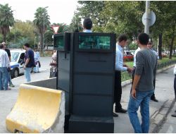 KORUMA POLİSİNE ZIRHLI KABİN