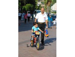 Kaymakam Bulgurlu Yeni Eğitim Yılını 1. Sınıf Öğrencisiyle Birlikte Açtı