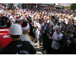 Bingöl'de Şehit Olan Polis Memuru Ümit Yıldırım, Son Yolculuğuna Uğurlandı