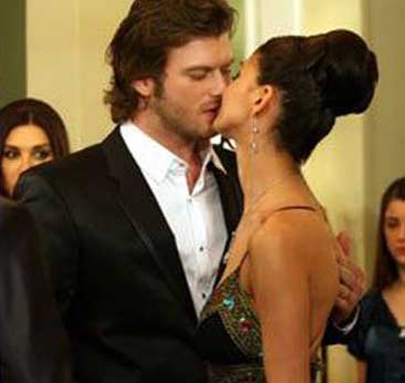 AŞK-I MEMNU'DA  AYRILIK