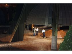 Özal’ın Topkapı’daki Anıt Mezarında Hareketli Dakikalar (Özel)