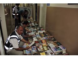 Bastıkları Korsan Kitapları İndirim Kampanyası Başlatarak Sattılar