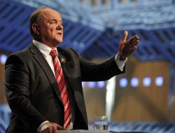 Zyuganov’dan elçiye sert sözler