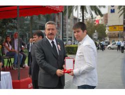 Aktütün Gazisi Yıldız'a Devlet Övünç Madalyası Verildi