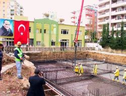 İzmir Valisi Kıraç: Hayırseverler 6 Yılda Bin 552 Derslik Yaptırdı