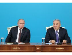 Putin: Sberbank’a On Yıl Önce Yatan 100 Dolar, Şimdi 3700 Dolar Oldu