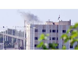 Esed'in Askerleri Tanklarla Saldırıya Geçti