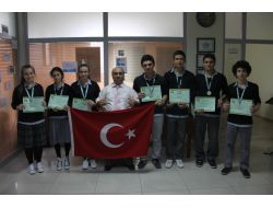 Yıldırımlı Öğrenciler, Bilgisayar Proje Olimpiyatı'ndan Yedi Madalya İle Döndü