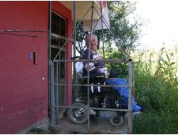 Evine Vinç Sistemi Kuran Engelli Vatandaş, Engelleri Kaldırdı