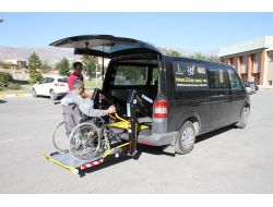 Erzincan Belediyesi, Engelliler İçin Hizmet Aracı Satın Aldı