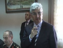 VALİ TEPE, GAZİLERLE BULUŞTU