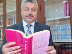 Okuma Salonunda Turistler İçin Yabancı Dilde Kur’an Ve Dini Kitaplar Bulunacak