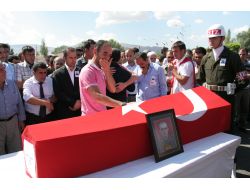 Şehit Piyade Çavuş Ahmet Aytekin Son Yolculuğuna Uğurlandı