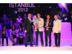 İstanbul’un Milli Gururları Ödüllerini Aldı